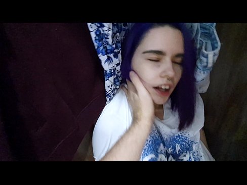 ❤️ Löysin siskoni kaapista ja autoin häntä laukeamaan ❌ Porno at fi.sexafinkarasskaz.ru ❤